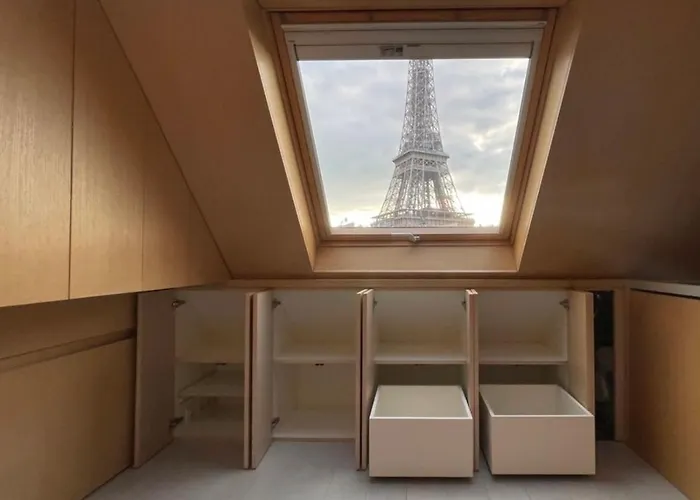 Cocoon Eiffel